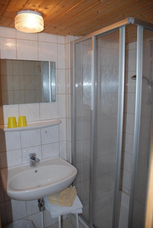Pension Baeuerle Heiligenblut Kamer foto