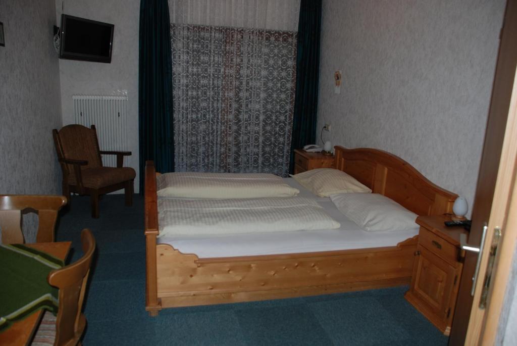 Pension Baeuerle Heiligenblut Kamer foto